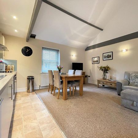 Arthurs Cottage -Charming Courtyard Cottage In The Heart Of Kendal, The Lake District Exteriér fotografie
