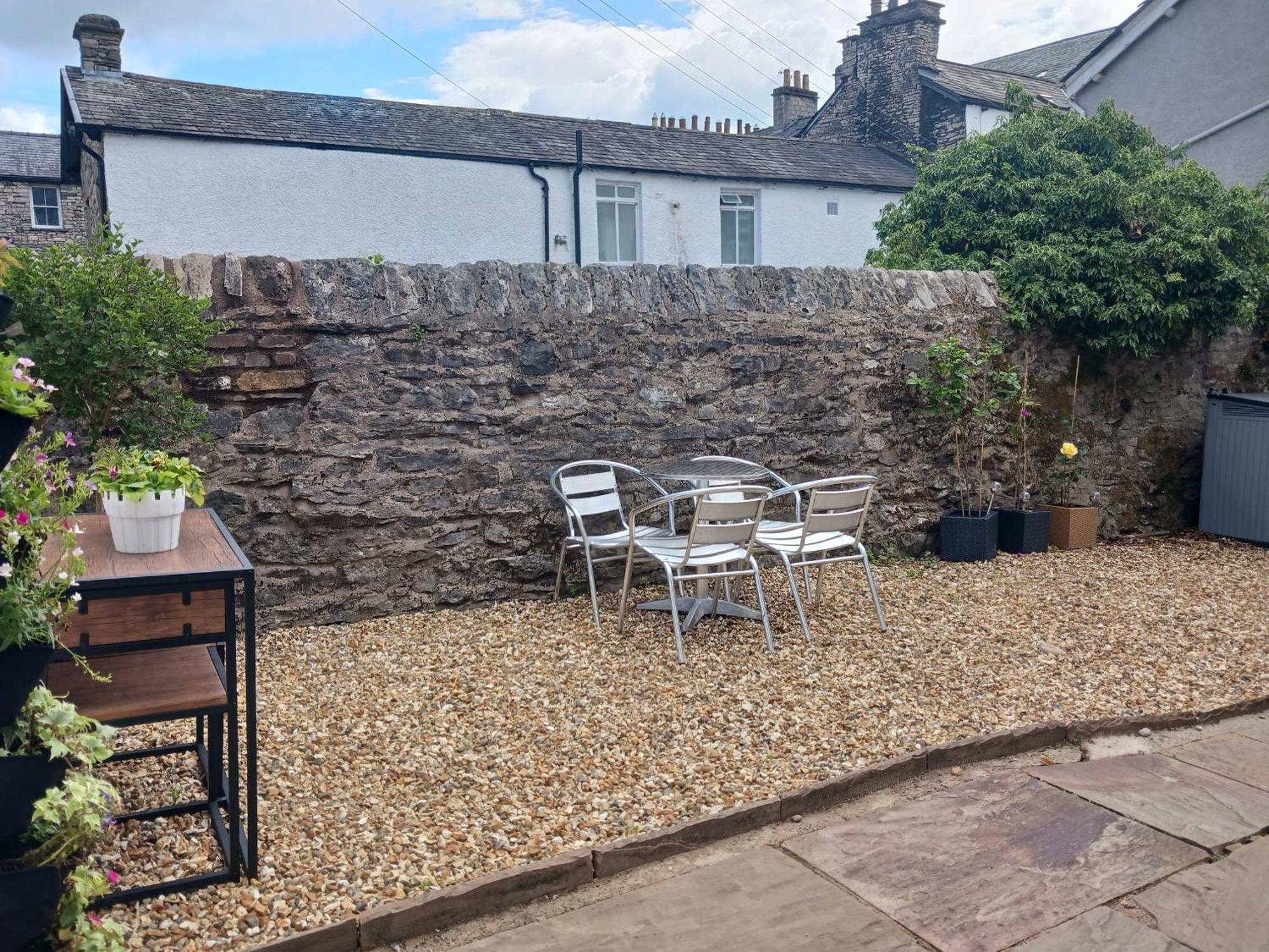 Arthurs Cottage -Charming Courtyard Cottage In The Heart Of Kendal, The Lake District Exteriér fotografie
